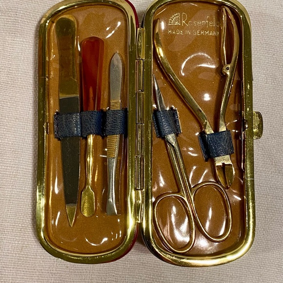 Vintage Leather Grooming Kit with gold tool / manicure kit made in Germany - Picture 4 of 14